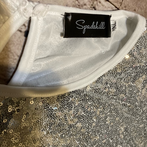 NWOT Spadehill sparkly Silver sequin party short sleeve top size XL - Picture 10 of 10
